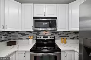 1957 Villaridge Dr, Reston, VA 20191 - Photo 11
