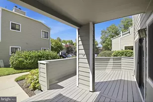 1957 Villaridge Dr, Reston, VA 20191 - Photo 19