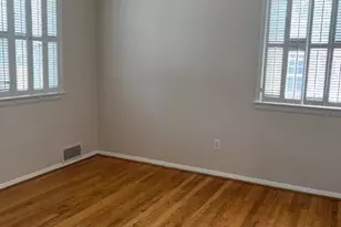8512 Doyle Dr, Alexandria, VA 22308 - Photo 9