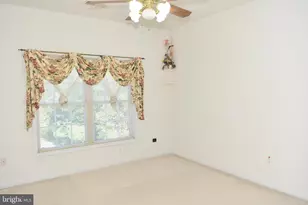 12511 Rochester Dr, Fairfax, VA 22030 - Photo 63