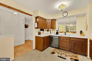 14121 Starbird Ct, Centreville, VA 20121 - Photo 5