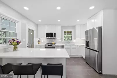 312 Broadleaf, Vienna, VA 22180 - Photo 3