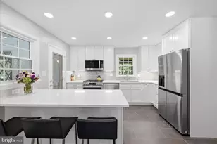 312 Broadleaf, Vienna, VA 22180 - Photo 3