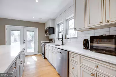 3923 Forest Grove Drive, Annandale, VA 22003 - Photo 13