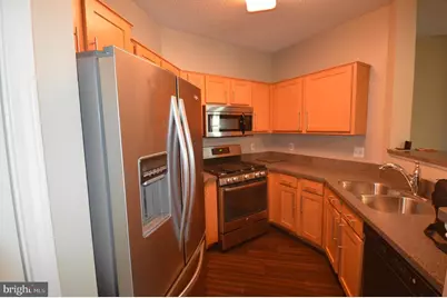 13058 Autumn Woods Way #301, Fairfax, VA 22033 - Photo 11