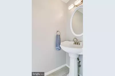 9024 Piney Grove Drive, Fairfax, VA 22031 - Photo 5