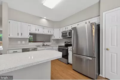 14113 Winding Ridge Lane, Centreville, VA 20121 - Photo 3