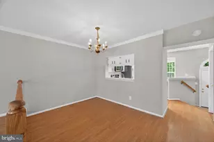 14113 Winding Ridge Ln, Centreville, VA 20121 - Photo 9