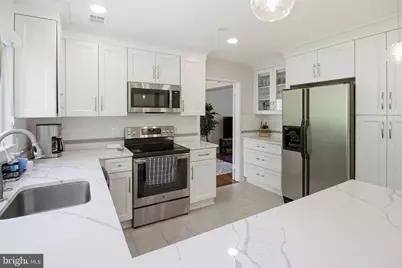 1509 Farsta Court, Reston, VA 20190 - Photo 5