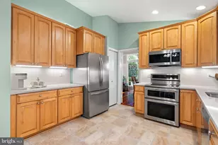 5445 Flint Tavern Pl, Burke, VA 22015 - Photo 19