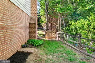 5445 Flint Tavern Pl, Burke, VA 22015 - Photo 5
