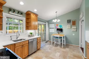 5445 Flint Tavern Pl, Burke, VA 22015 - Photo 21