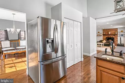 8217 Bayberry Ridge Road, Fairfax Station, VA 22039 - Photo 9
