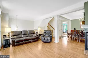 6449 Katherine Ann Ln, Springfield, VA 22150 - Photo 5