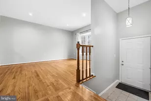 10058 Chestnut Wood Ln, Burke, VA 22015 - Photo 3
