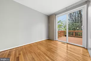 10058 Chestnut Wood Ln, Burke, VA 22015 - Photo 17