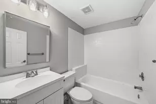 10058 Chestnut Wood Ln, Burke, VA 22015 - Photo 35