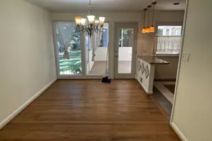 909 Cottage St SW, Vienna, VA 22180 - Photo 5