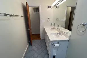 909 Cottage St SW, Vienna, VA 22180 - Photo 19