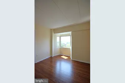 200 Locust Street SE #405, Vienna, VA 22180 - Photo 15