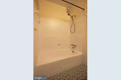 200 Locust Street SE #405, Vienna, VA 22180 - Photo 17