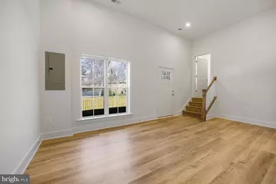 7406 Rocky Creek Terrace, Annandale, VA 22003 - Photo 9