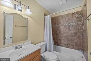 7771 Durer Ct, Springfield, VA 22153 - Photo 43