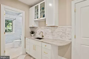 7426 Dulany Dr, McLean, VA 22101 - Photo 23