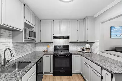 1668 Parkcrest Circle #100, Reston, VA 20190 - Photo 21