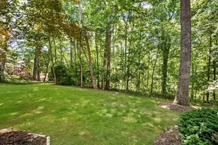 1668 Parkcrest Cir, Reston, VA 20190 - Photo 33