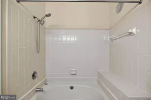 12202 Fort Buffalo Cir, Fairfax, VA 22033 - Photo 11