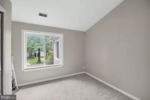 12202 Fort Buffalo Cir, Fairfax, VA 22033 - Photo 15