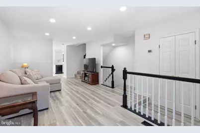 7833 Colonial Springs Boulevard, Alexandria, VA 22306 - Photo 7