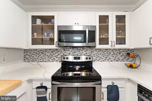 11741 Summerchase Cir, Reston, VA 20194 - Photo 19