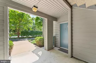 11741 Summerchase Cir, Reston, VA 20194 - Photo 5