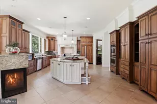 10911 Belgravia Ct, Great Falls, VA 22066 - Photo 25