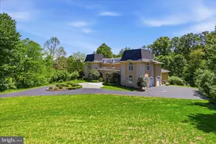 10911 Belgravia Ct, Great Falls, VA 22066 - Photo 11