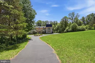 10911 Belgravia Ct, Great Falls, VA 22066 - Photo 7