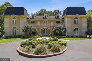 10911 Belgravia Ct, Great Falls, VA 22066 - Photo 9