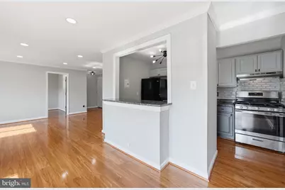 2901 Charing Cross Road #11, Falls Church, VA 22042 - Photo 9