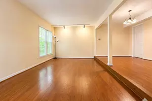 9693 Scotch Haven Dr, Vienna, VA 22181 - Photo 5