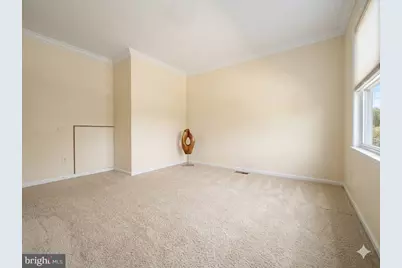 9693 Scotch Haven Drive, Vienna, VA 22181 - Photo 7