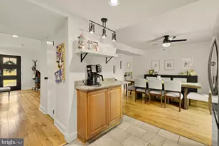 11170 Forest Edge Dr, Reston, VA 20190 - Photo 11