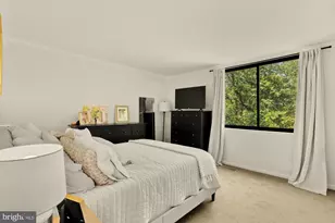 11170 Forest Edge Dr, Reston, VA 20190 - Photo 17