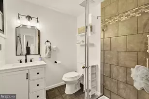 11170 Forest Edge Dr, Reston, VA 20190 - Photo 15