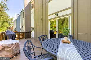 11170 Forest Edge Dr, Reston, VA 20190 - Photo 31