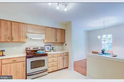 10050 Wood Sorrels Lane, Burke, VA 22015 - Photo 7