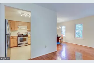 10050 Wood Sorrels Lane, Burke, VA 22015 - Photo 3
