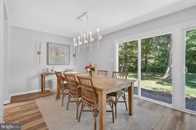 11201 Wedge Drive, Reston, VA 20190 - Photo 9