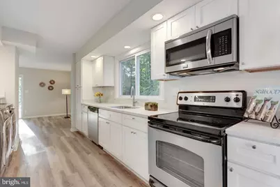 11201 Wedge Drive, Reston, VA 20190 - Photo 3